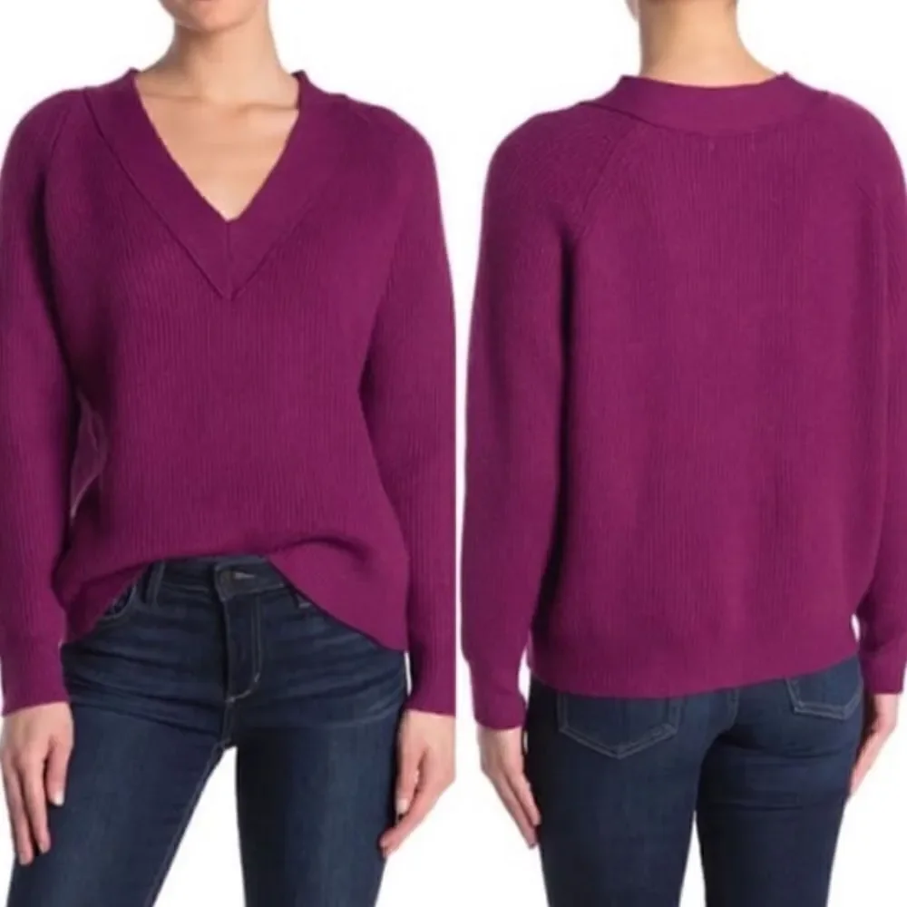 NEW FRNCH Paris Nordstrom’s Fuchsia V Neck Sweater S/M